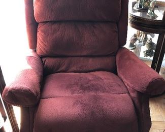 Pair of lift chairs 