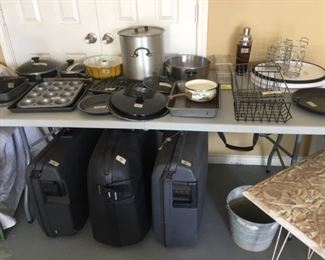Kitchen, luggage