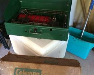Coleman camp stove 413E