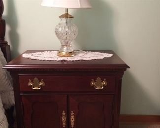 Thomasville bedside table