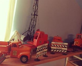 Metal Tonka Trucks Toys / Truck / Construction / Dump Truck / Pick-up Truck