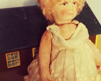 Old Vintage Doll / Dolls 