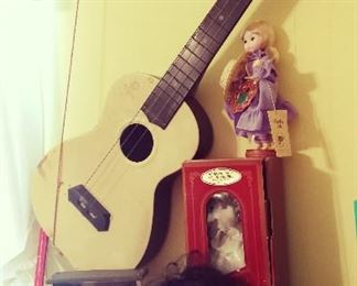 Children's Toy Guitar, Cash Register, Registers, Dolls