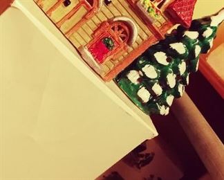 Vintage Ceramic Christmas House / Houses 