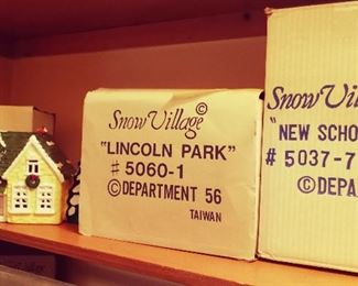 Department 56 Snow Village Ceramic Display Made in Taiwan Lincoln Park New School House in Box 