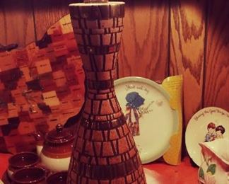 Decorative Plates / Dishes / Holly Hobbie / Old Wood Ohio Clock