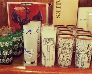 Tons of Vintage Barware / Glasses Older to Cool Mod Style