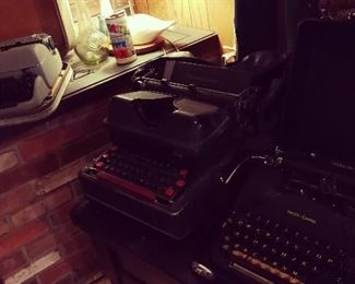 Old Vintage Antique Typewriter / Typewriters / Smith-Corona 
