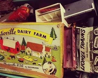 Vintage Child's Plasticville Dairy Farm Toy in Box, Old Lionel Train / Trains / Toy / Toys 