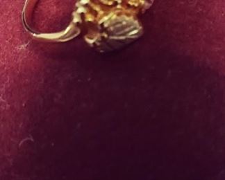 Gold Ring / Rings / Vintage / Antique Jewelry 