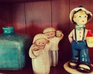 Vintage Figurines / Vases 