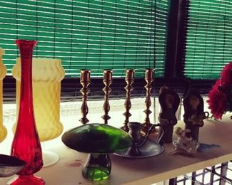 Mod Green Art Glass Mushroom / Vase 