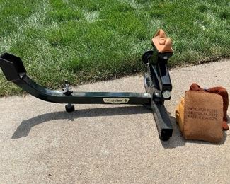 Steady Point Rifle Holder