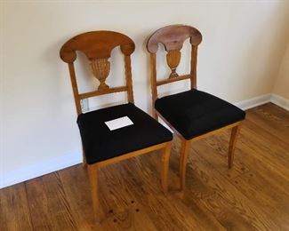 Pair of English Biedermeier sidechairs 