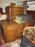 A relly nice set matching dressers!!