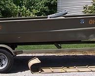 17 ft. Smoker Craft boat w/ trailer and motor (Not included in daily discounts)