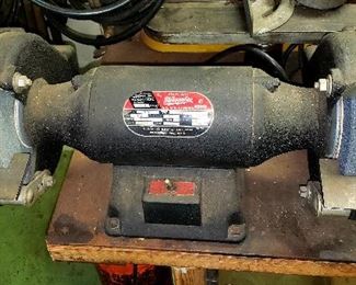 Milwaukee bench grinder