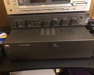 NAD power amp 2200