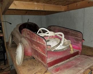 Vintage Metal Toy Car (Needs Work)