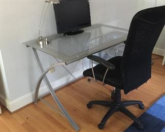 MODERN GLASS TIO DESK WITH FILE CABINRET OFFICE CHAIR