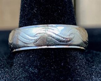 14k White Gold Wedding Band