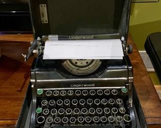 Underwood Antique Typewriter