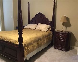 Queen size poster bed with two side tables. Two nice brass lamps