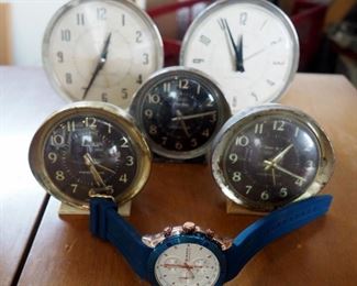 Vintage Big Ben And Baby Ben Alarm Clocks Qty 5 And Curren Chrono Meter Wrist Watch