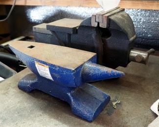 Central Forge 4" Swivel Vice And 11" 15Lb Anvil