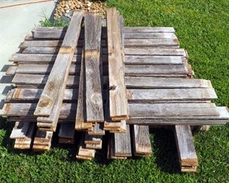 Reclaimed Barn Wood, 4' Pieces