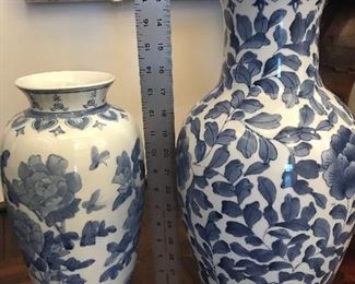2 Chinese Floor Vases
