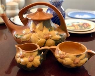 Roseville Teapot, sugar & creamer Clematis pattern