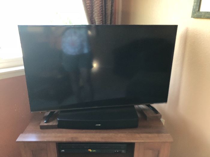 Smart tv Bose receiver. Tv stand videos