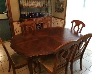 Dining Table with 6 Chairs