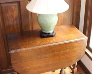 Gate leg  table with barley twist legs.  