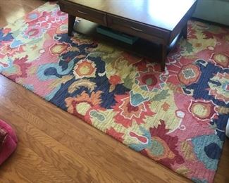 MANY ACCENT RUGS TO CHOOSE FROM 