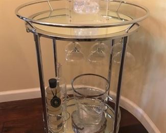 ROLLING CHROME AND MIRRORED ROUND BAR SERVER