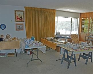 China Sets, Crystal & Glassware, and more Art