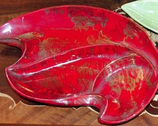 Vintage Ceramic Serving Bowls & Trays