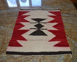 1920'S NAVAHOE INDIAN BLANKET SAMPLER.  MINT CONDITION.