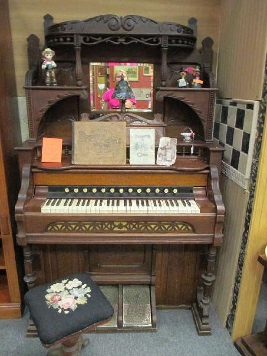 Antique Pump Organ- Includes Stool, Manuel and Picture of the Original Owner (Victorian) Very Good Condition