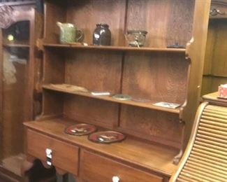 Large Pine Hutch