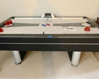 Endeavor air hockey table