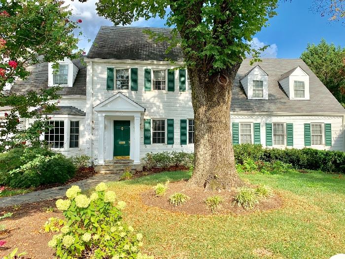 Chevy Chase Downsizing Sale hosted by Bethesda Downsizing and Estate Sales