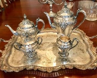 Reed and Barton King Francis Silver plate coffee and tea service, Large silver tray