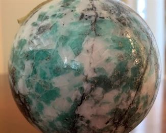 3in Emerald in Matrix Sphere 1016 grams	 	

