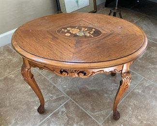 Carved Wood Side Table with ornate claw legs 	26x20x18	HxWxD