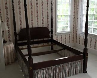 4 Poster Rice Bed Queen