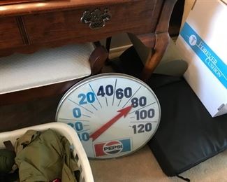 Pepsi thermometer 