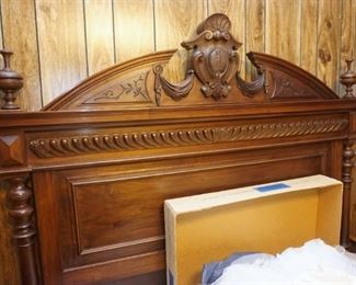 Antique full size bed